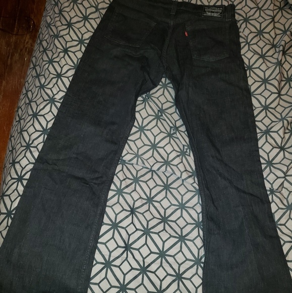 Jeans - Picture 2 of 3